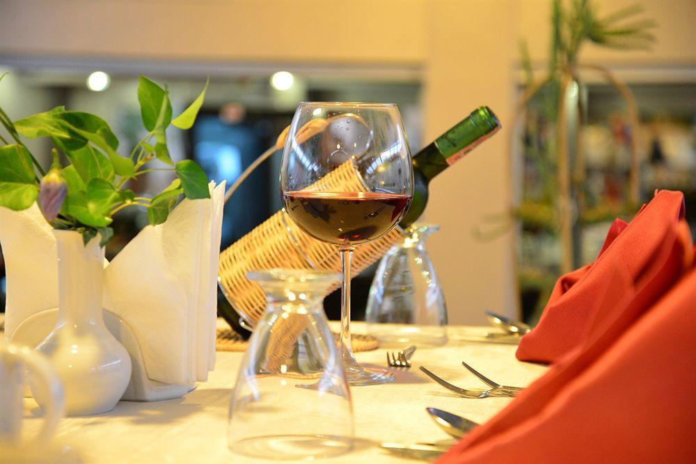 איזמיר May Park Hotel מראה חיצוני תמונה